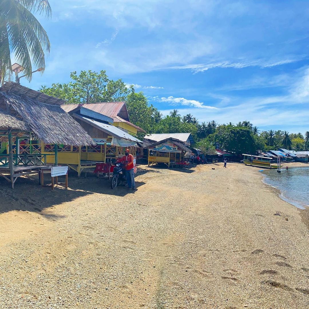 Pantai Botutonuo Gorontalo