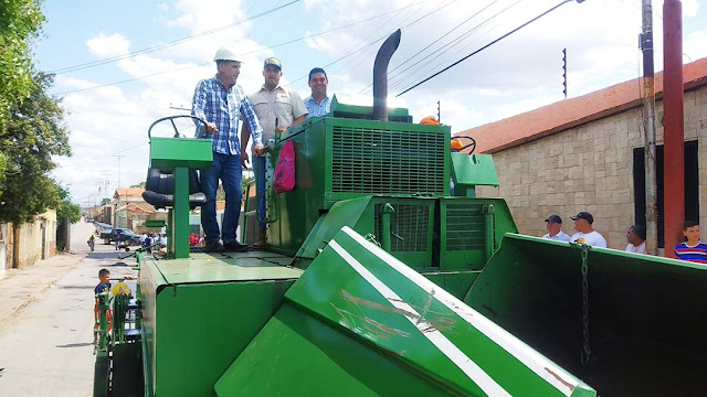 EN MARCHA PLAN DE BACHEO EN CARORA