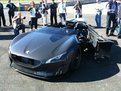 Peugeot EX1Concept : first photos live