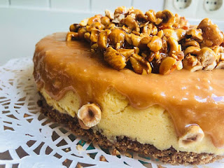 Recette du crunchy cheesecake au caramel et noisette