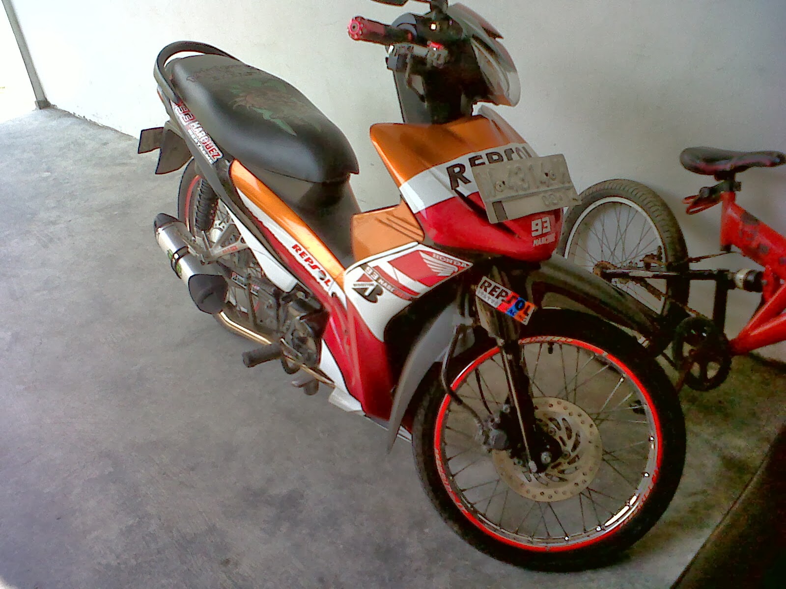 Modifikasi Absolute Revo 110cc Abs Revo Repsol 93 Mac Marquez