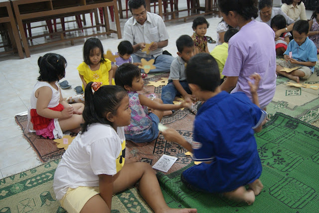 Catatan SiGal: Bahan Kreativitas Sekolah Minggu "Beriman 