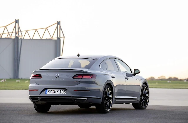 VW Arteon recebe versão R-Line Edition na Europa