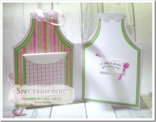 A Gift of Love Apron Card Note Holder (4)