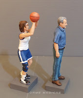 statuette modellini personaggi su commissione  coppia di statuette 12 cm sportiva uomo anziano orme magiche
