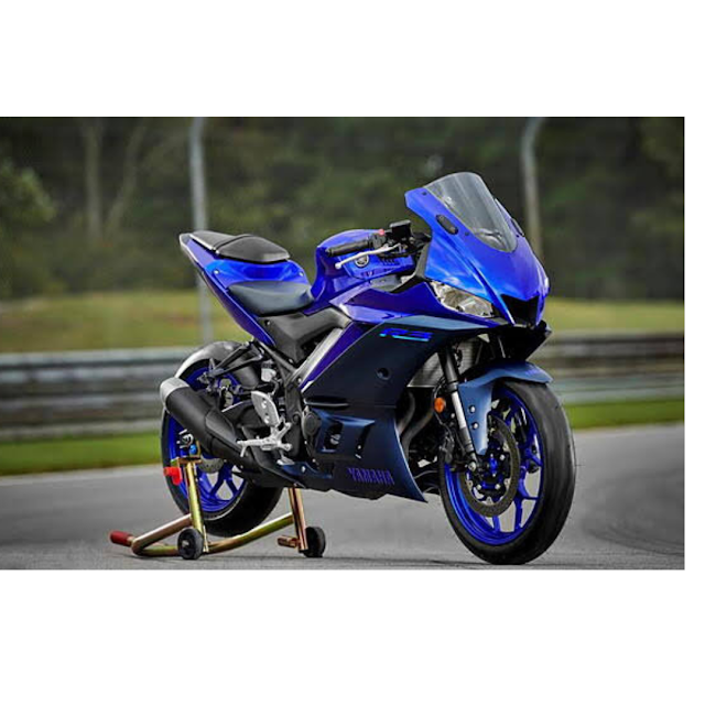 Yamaha R15