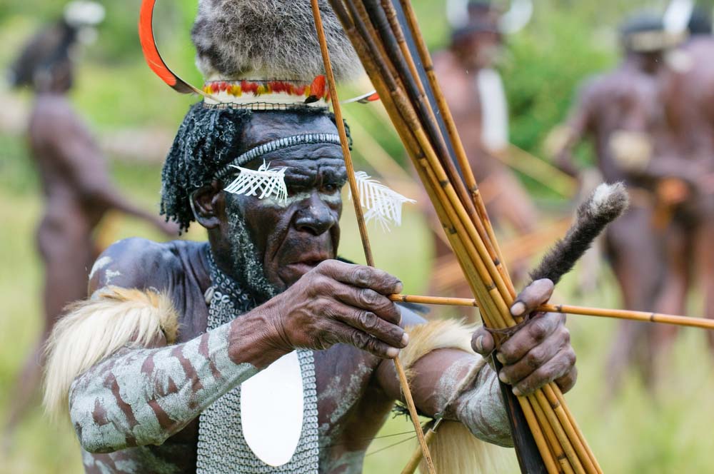 Tari Perang, Tarian Tradisional Khas Papua Barat - Kamera 