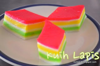 Wind of Change: KUIH LAPIS(KUIH PELANGI)