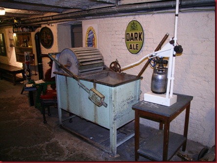 De_Halve_Maan_museum_casking_machine_500