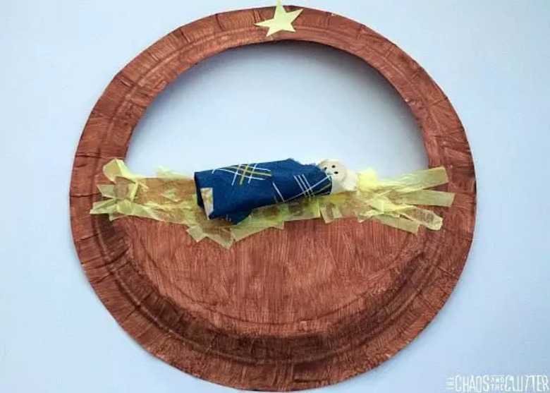 paper plate manger craft for kids