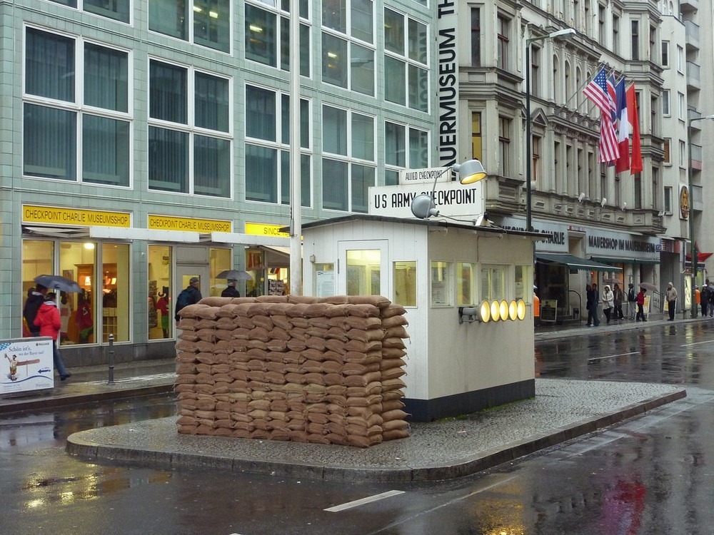 checkpoint-charlie-3
