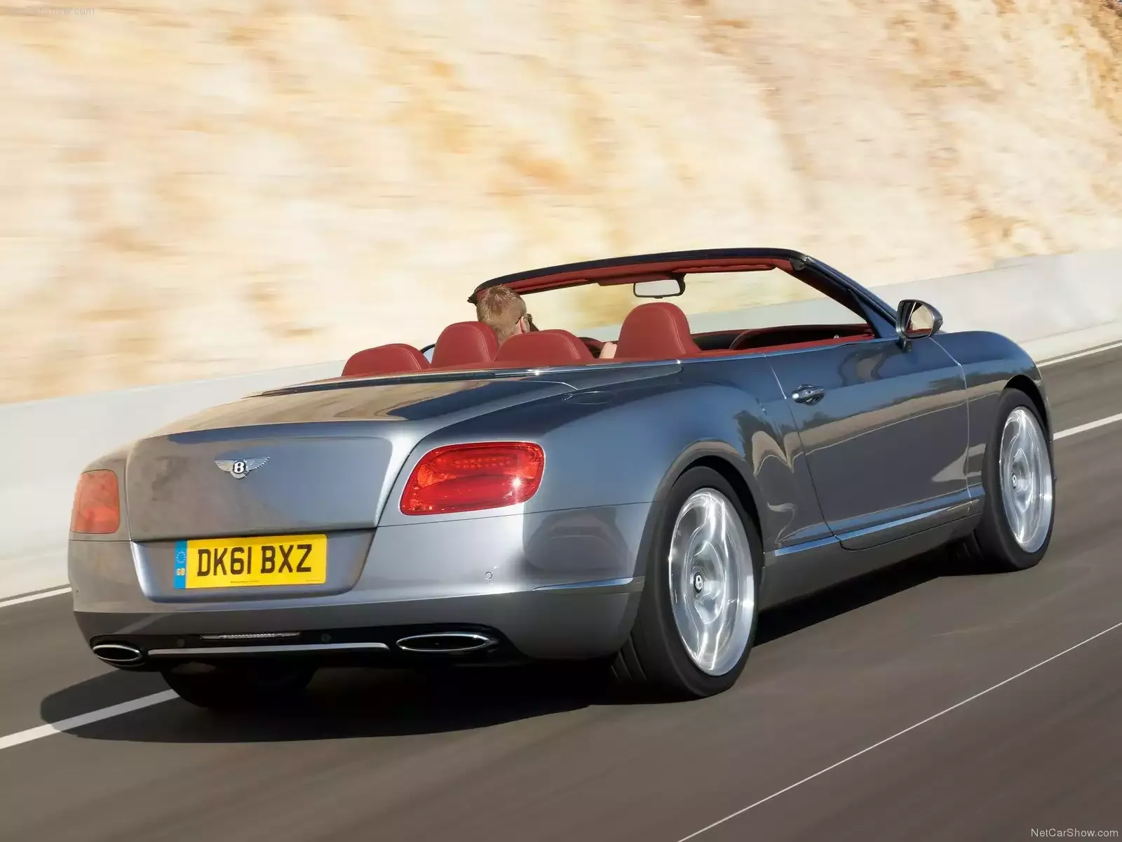 Hình ảnh xe ô tô Bentley Continental GTC 2012 & nội ngoại thất