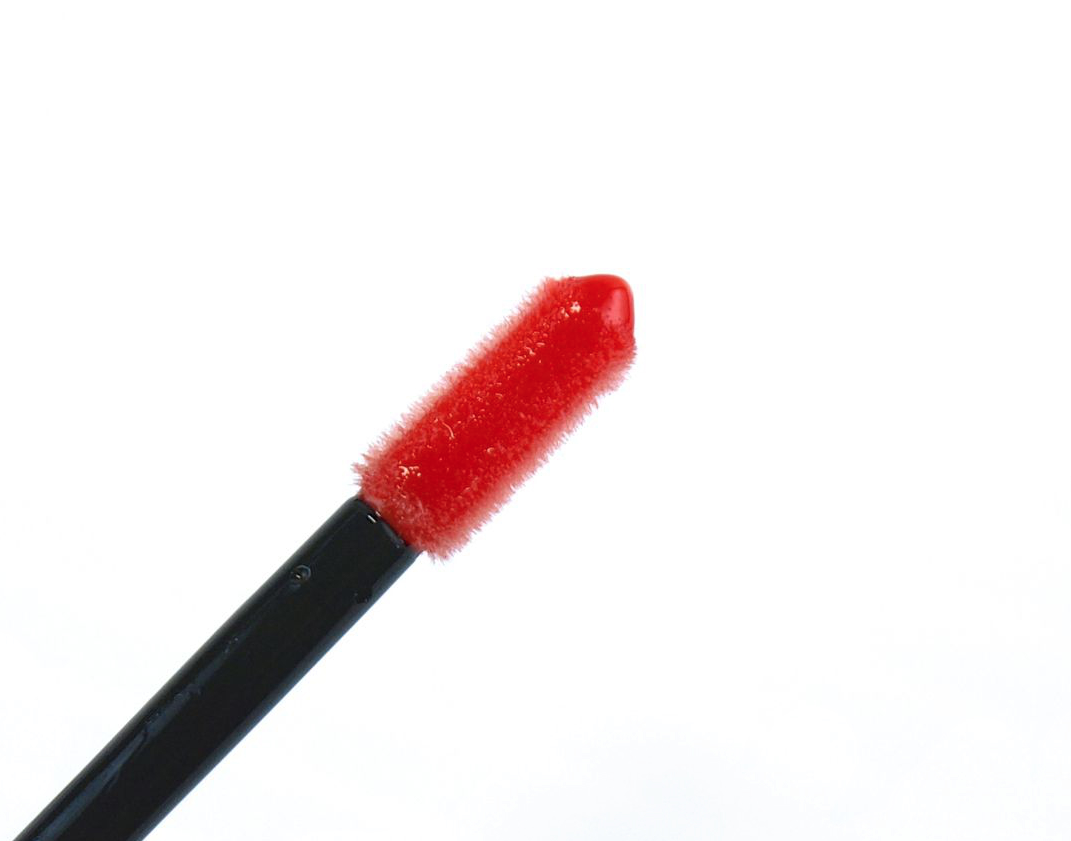 Smashbox Santigolden Age by Santigold Be Legendary Lip Gloss in "Hot Lava": Review and Swatches