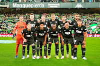 ELCHE C. F. Temporada 2021-22. Edgar Badía, Gumbau, Diego González, Roco, Fidel, Verdú. Raúl Guti, Mojica, Palacios, Kike Pérez y Ezequiel Ponce. REAL BETIS BALOMPIÉ 0 ELCHE C. F 1 Martes 19/04/2022, 21:00 horas. Campeonato de Liga de 1ª División, jornada 33. Sevilla, estadio Benito Villamarín: 43.257 espectadores. GOLES: 0-1: 82’, Tete Morente.