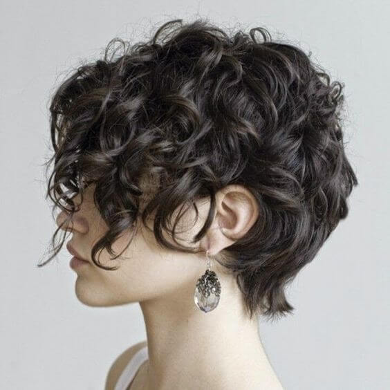 short hairstyles for women 2019