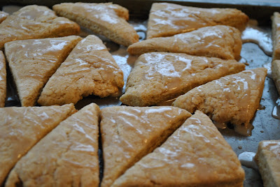 The Iowa Farmer's Wife: Snickerdoodle Scones