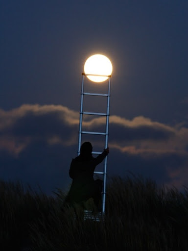 cool and creative photo with the moon