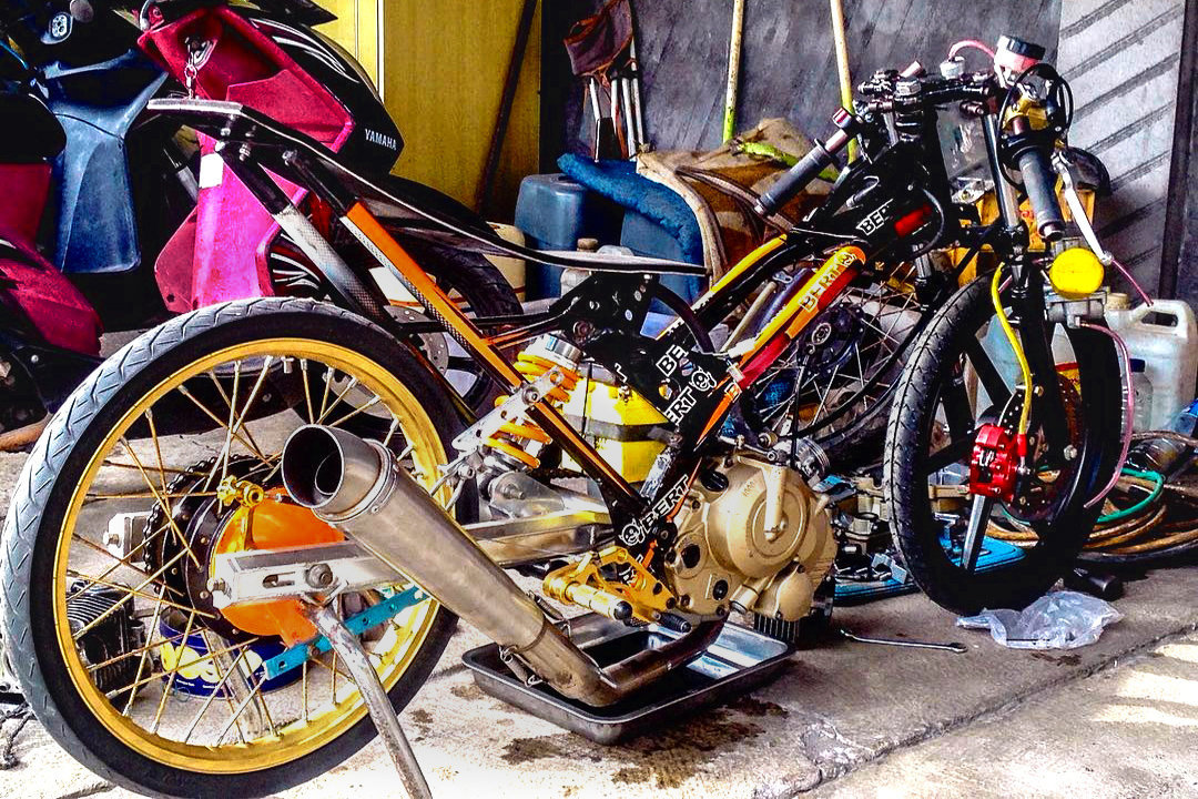 55 Foto Gambar Modifikasi Motor SATRIA FU Drag Race Style 