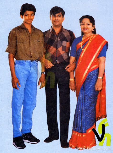 Vijay with S.A. Chandrasekaran & Shobha 1