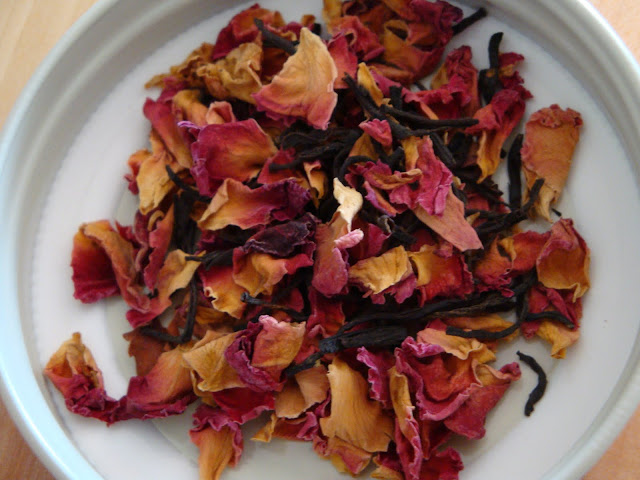 Lupicia Rose Tea