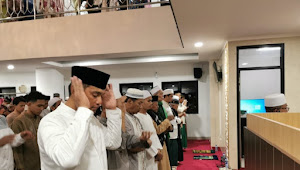 Hari Pertama Puasa Ramadhan 1444 H, Kapolres Jakarta Barat Kombes Pol M Syahduddi Melaksanakan Shalat Teraweh Berjamaah  