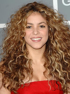 shakira hair