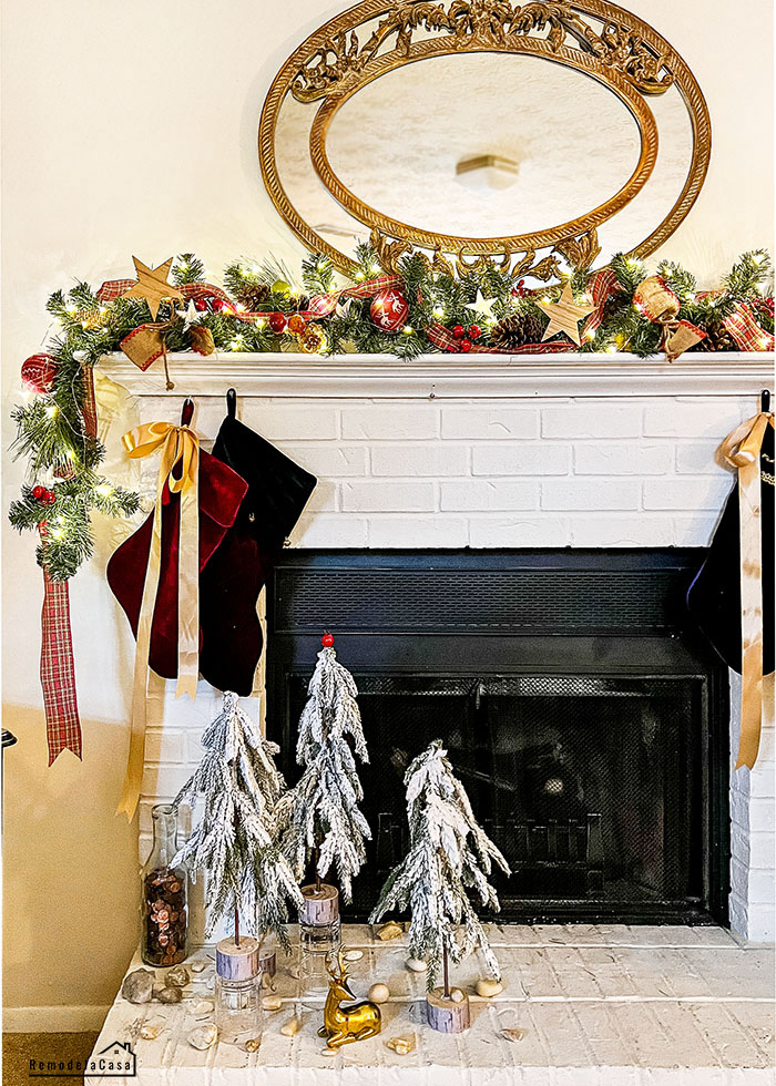 Red, green and gold Christmas mantel