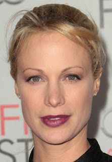 Woman with Square face shape. Alison Eastwood, American actress.