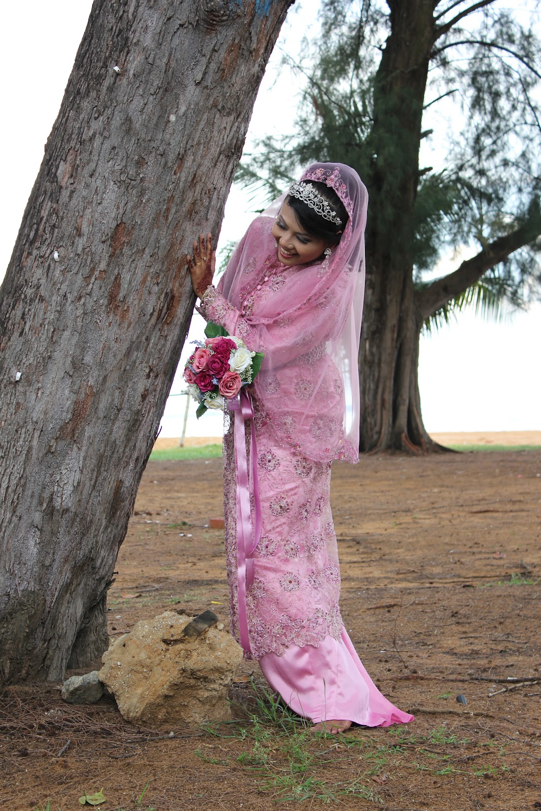  Baju  tunang  atau kahwin untuk disewa Baju  tunang  atau 