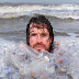 Plastic Soup Surfer overhandigt petitie ‘statiegeld op wegwerpflesjes'