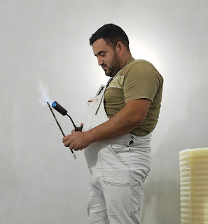 Blowtorch and heating a rod