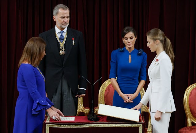 La princesa Leonor de Borbón de España juró como heredera oficial del trono