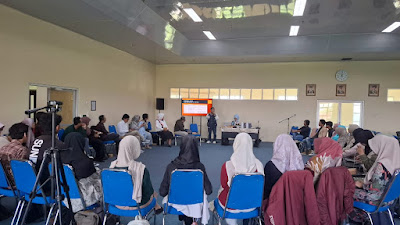 Dari Kelas ke Kertas: UIN Bandung Latih Mahasiswa dan Ulama Perempuan Menulis Puisi Esai