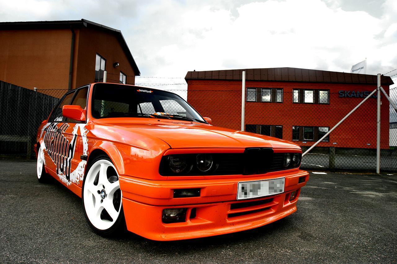 New Car Sport Tuning Wallpaper Picture: BMW E30