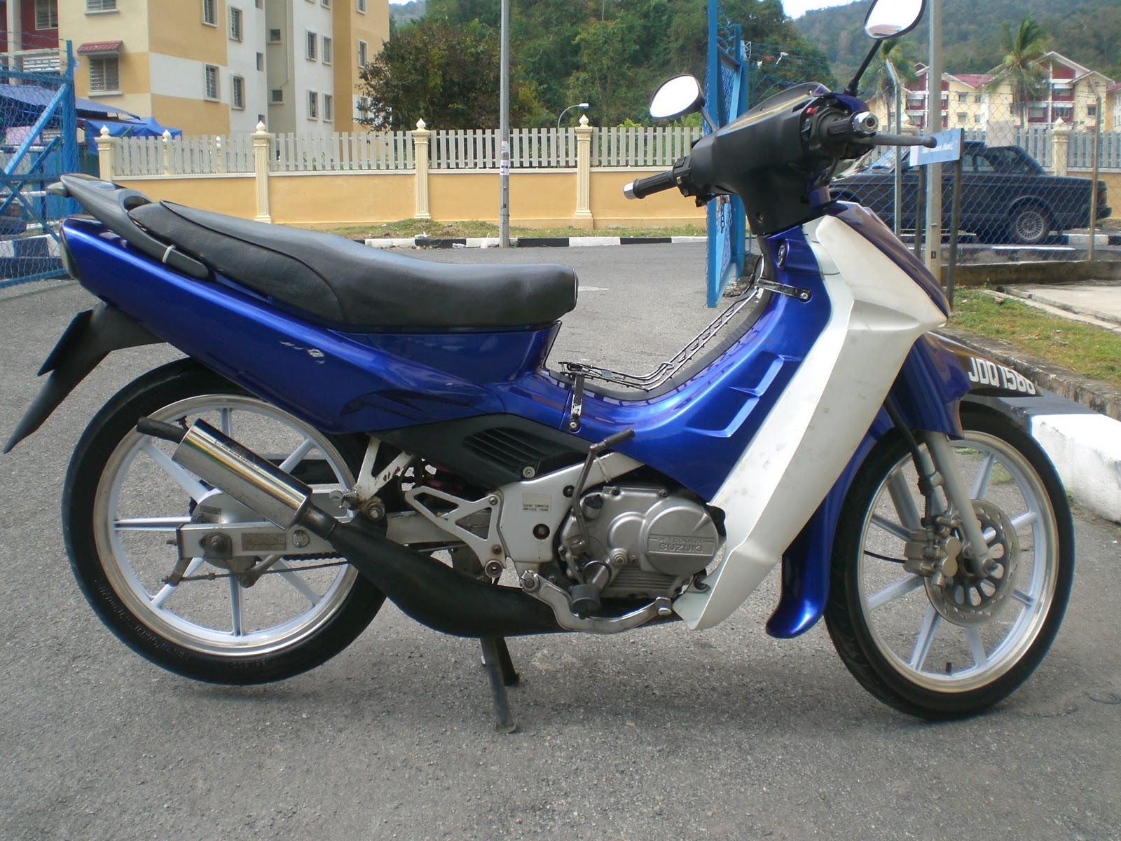 Second-Hand Motorcycles for Sale" Suzuki RG 110 Sports