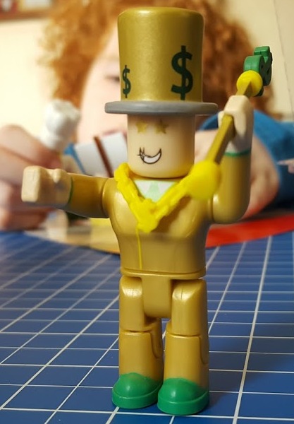 The Brick Castle Roblox Toys Series 1 From Jazwares Review Age 6 - roblox 2018 mr bling bling 3 figure with exclusive virtual item