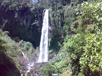 Forest Tourism Grojogan Sewu Karang Anyar Surakarta ( waterfall )