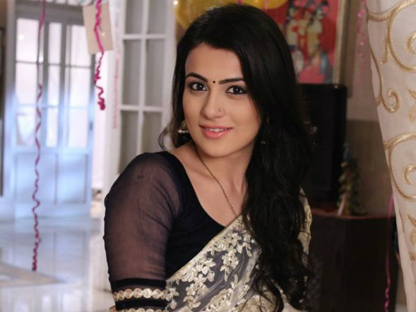 Radhika Madan Wiki, Biography, Dob, Age, Height, Weight, Affairs and More