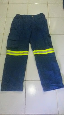 atau sering di sebut juga Wearpak Fire Retardant dimana fungsinya untuk Pekerjaan yang res COVERALL FIRE RETARDANT BAHAN COTTON