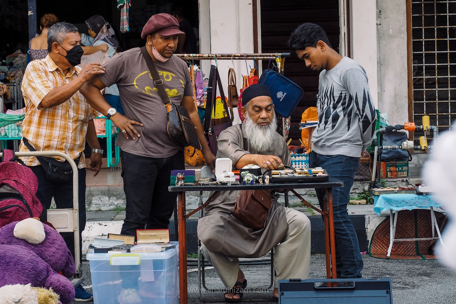 Pasar Karat Ipoh, Asal Barang Menjadi Duit!