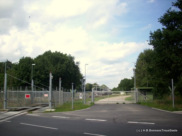Tanklager Farge, Einfahrt B74