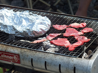 飯能の河原でBBQ(肉)