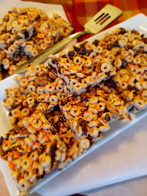 Nutty Oat and Raisin Bars at Miz Helen's Country Cottage