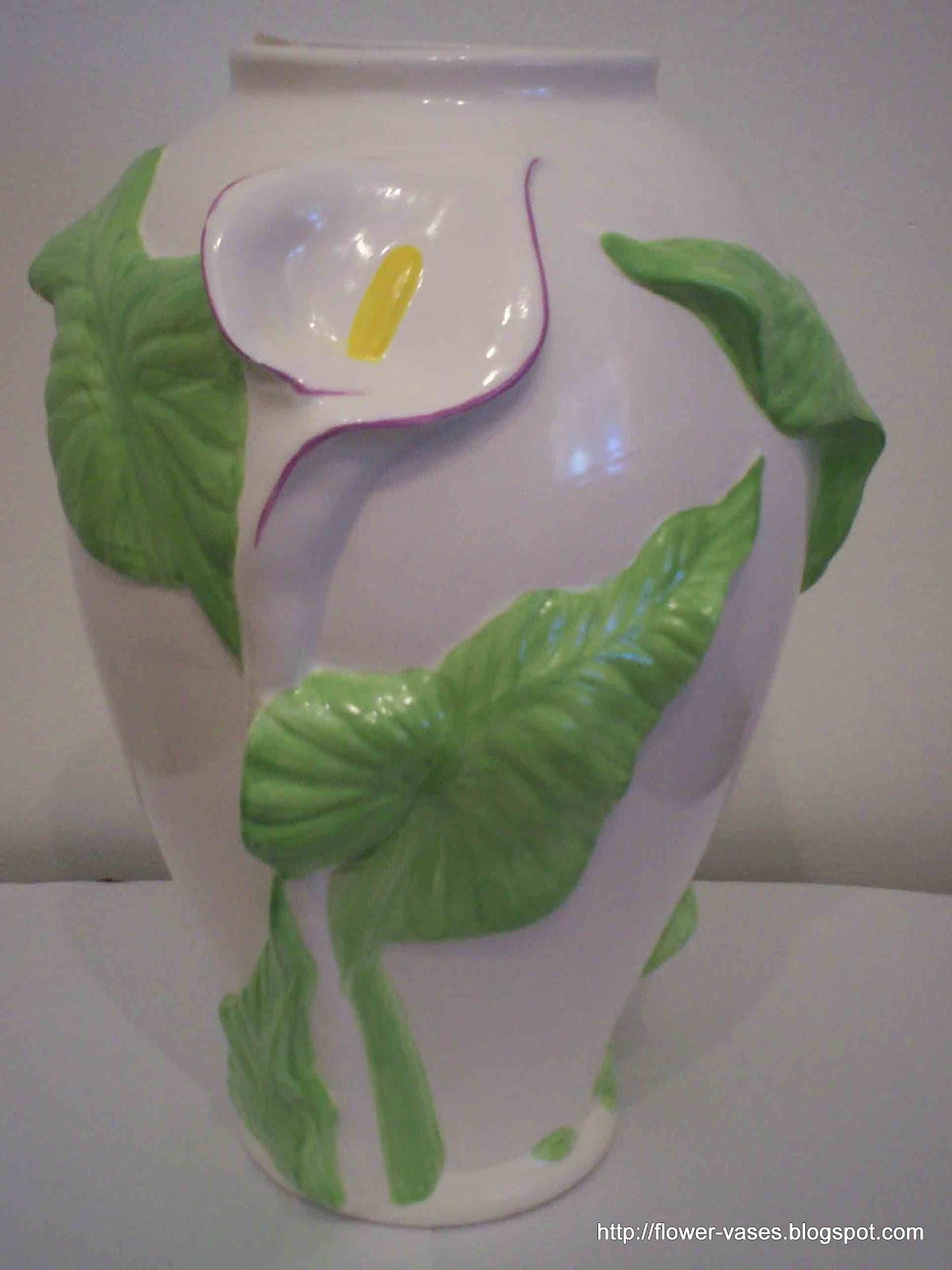 Flower vases:vases-10912