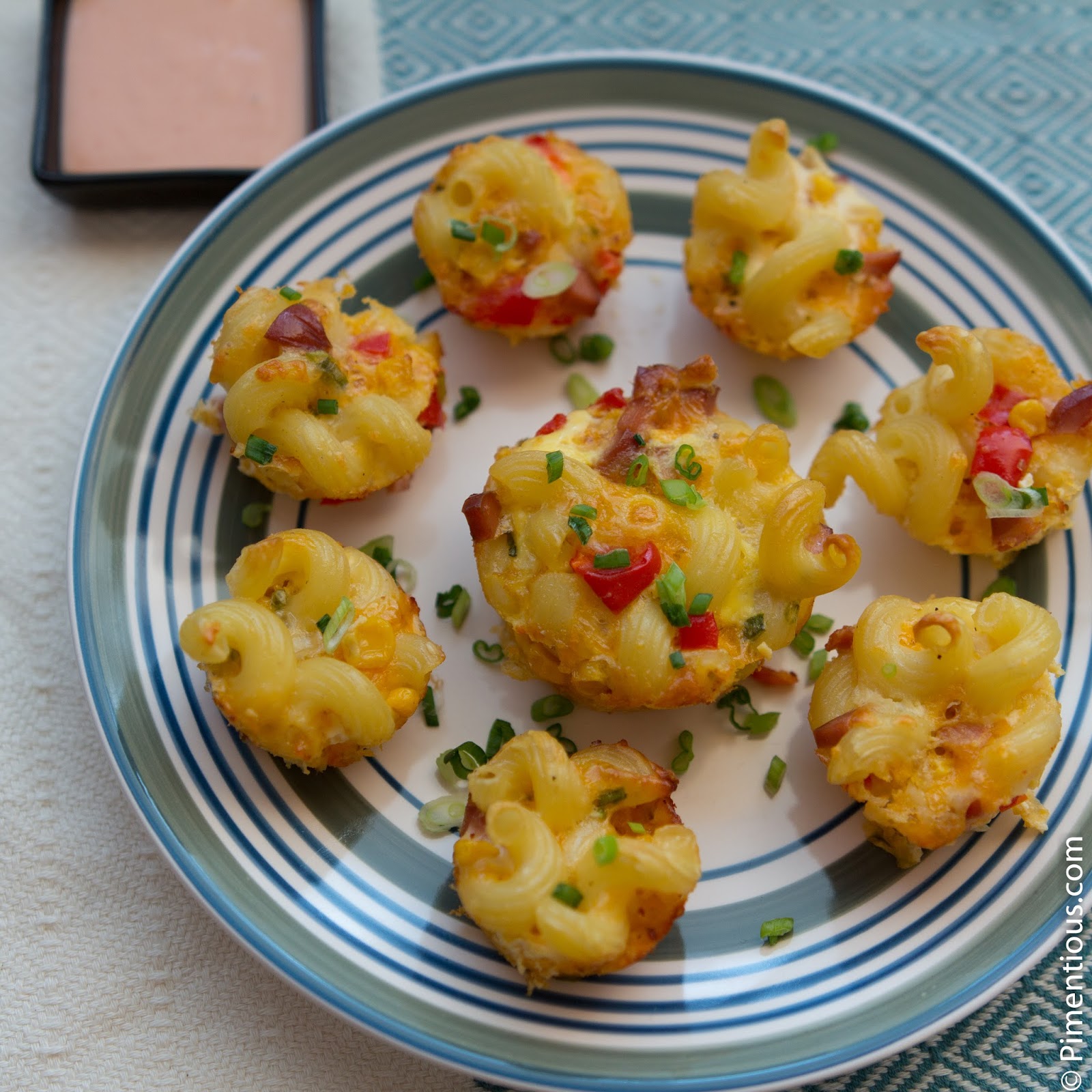 Makaroni Keju Panggang (Mac and Cheese Bites)  Pimentious