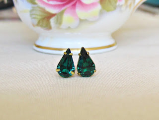 image vintage rhinestone earrings ear studs emerald green two cheeky monkeys teardrop