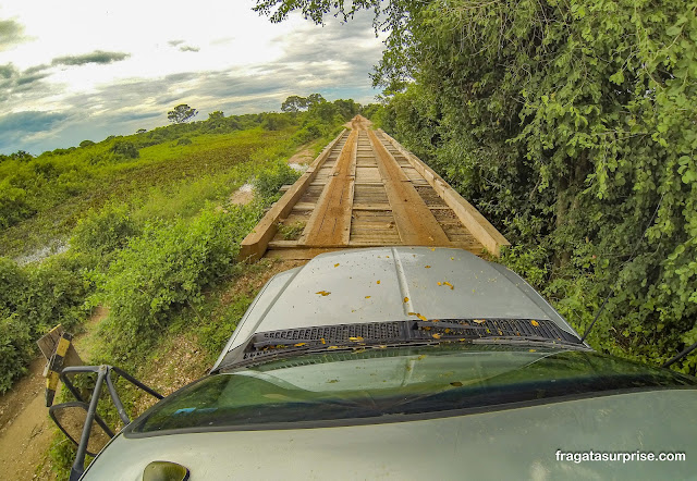 Passeio de caminhão no Pantanal