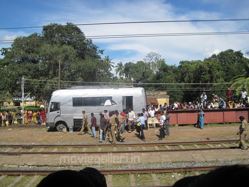 images of vijay in kavalan. Vijay Kavalan Shooting Spot