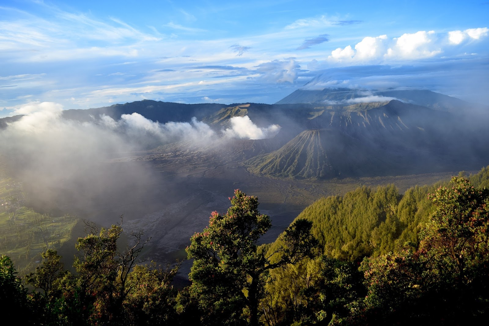 8 Gambar  Pemandangan  Alam  Asli Indonesia Hd