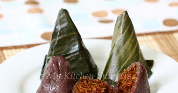 My Kitchen Snippets: Kuih Koci Pulut Hitam/Black Glutinous 